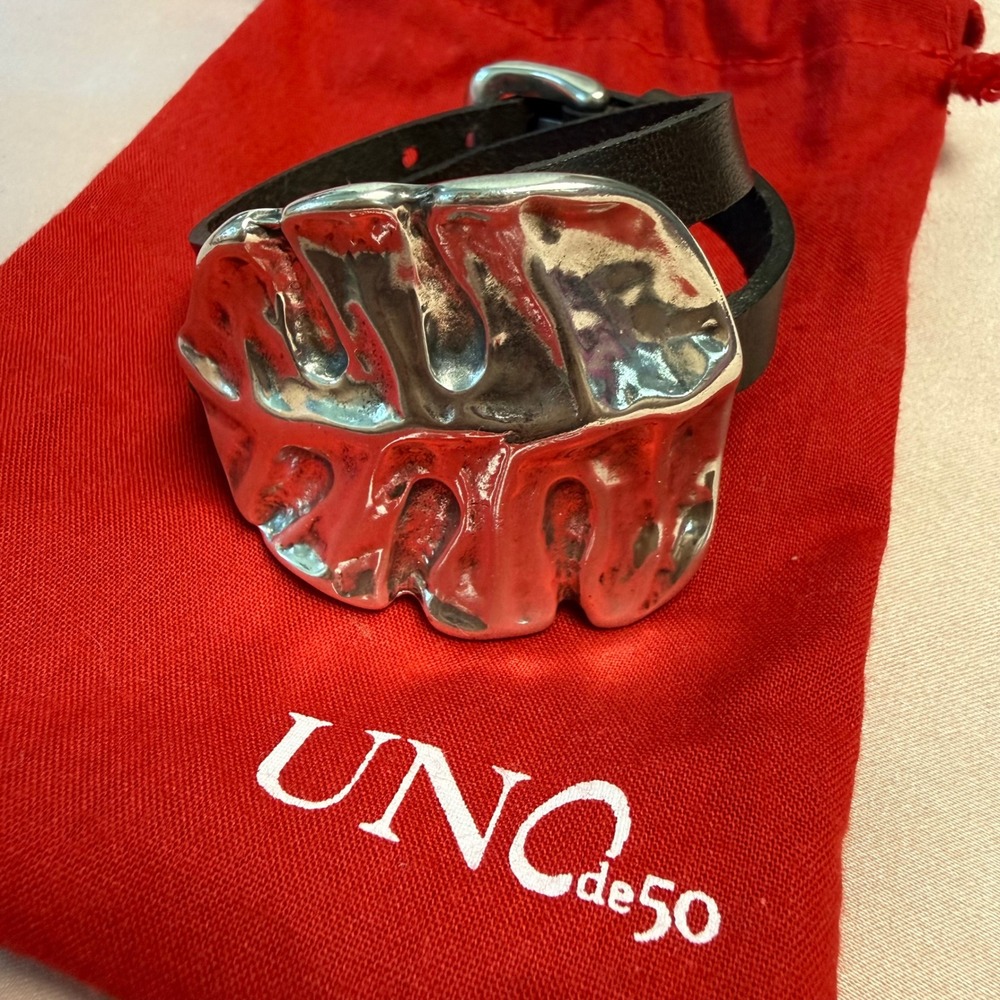 NEW UNO de 50 Silver Leaf Leather Double Wrap Bracelet - Picture 2 of 8
